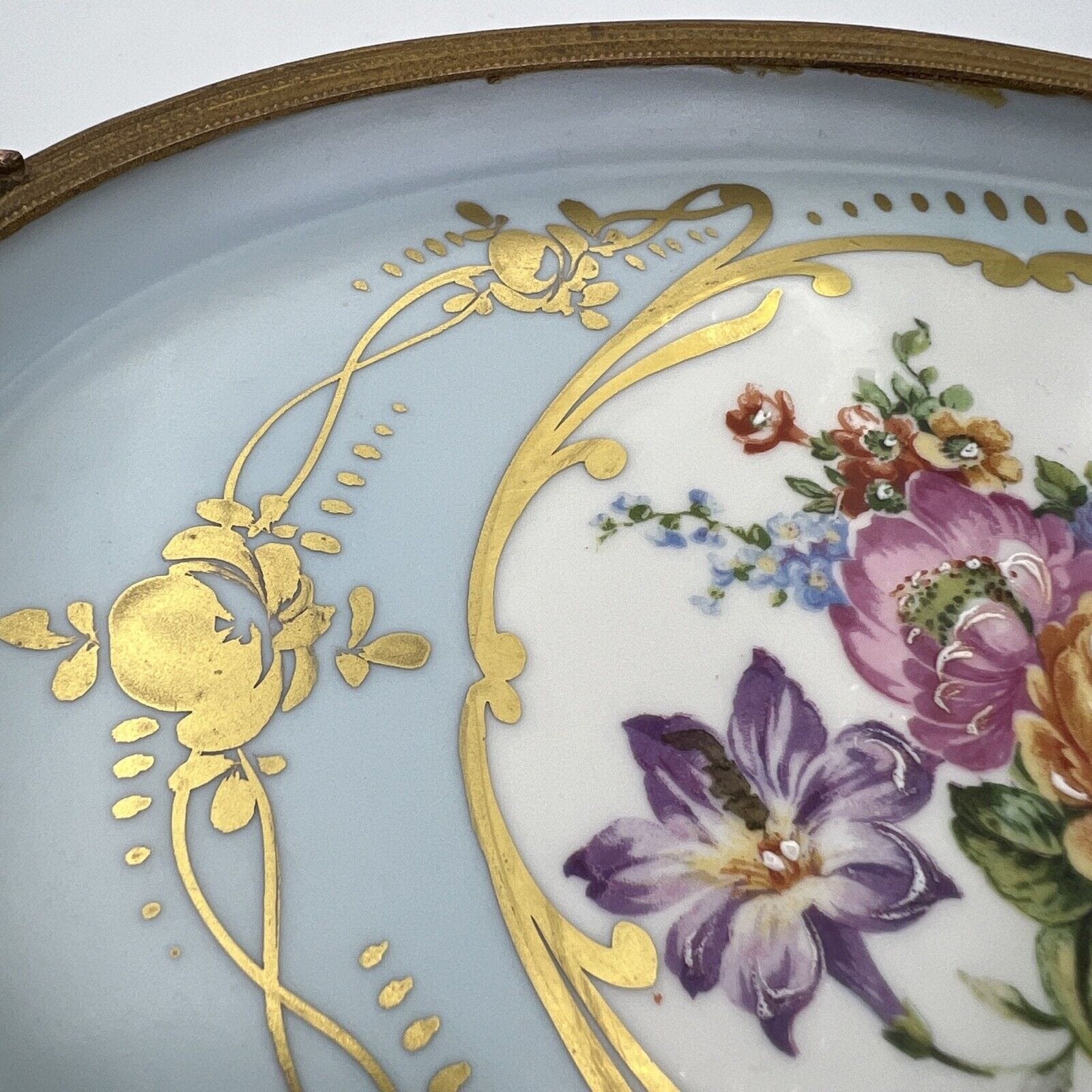 Vassoietto piatto vassoio vintage antico in porcellana Limoges e ottone fiori Categoria  Piatti Vassoio
