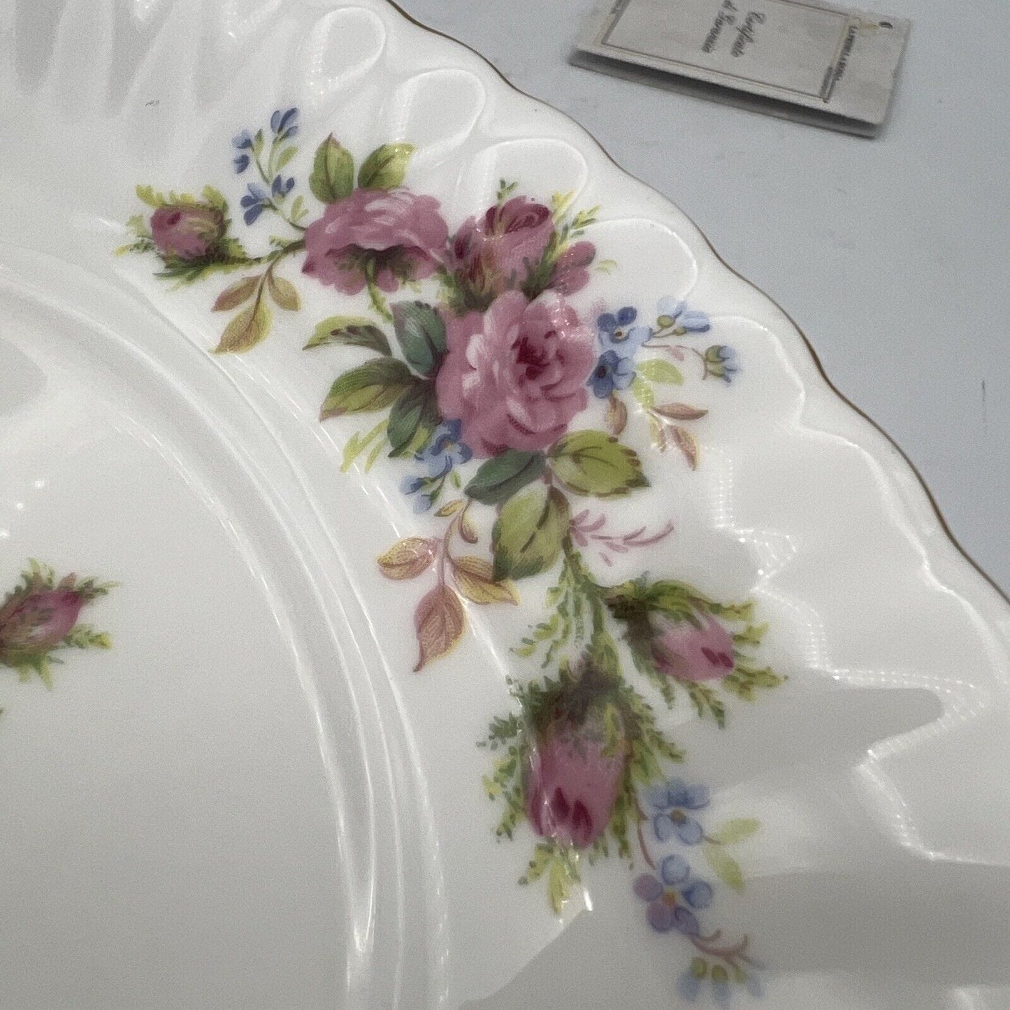 Vassoietto sotto salsiera in porcellana Royal Albert Moss Rose 1954 Inglese Rose Categoria Servizio tazze - Tazze