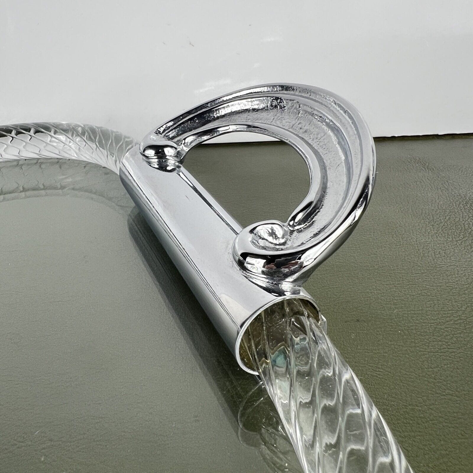 Vassoio da portata in vetro di Murano inciso e metallo cromato rettangolare Categoria  Vassoi