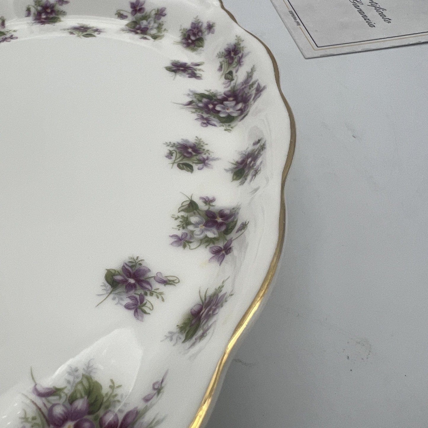 Vassoio ovale piatto in porcellana Royal Albert Sweet Violets Violette 1966 Categoria Piatti Vassoio