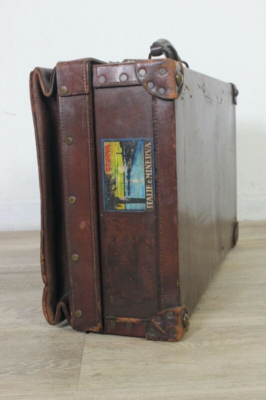 Vecchia Valigia in pelle cuoio marrone vintage stile antico bagaglio anni '50 60 Categoria Vintage