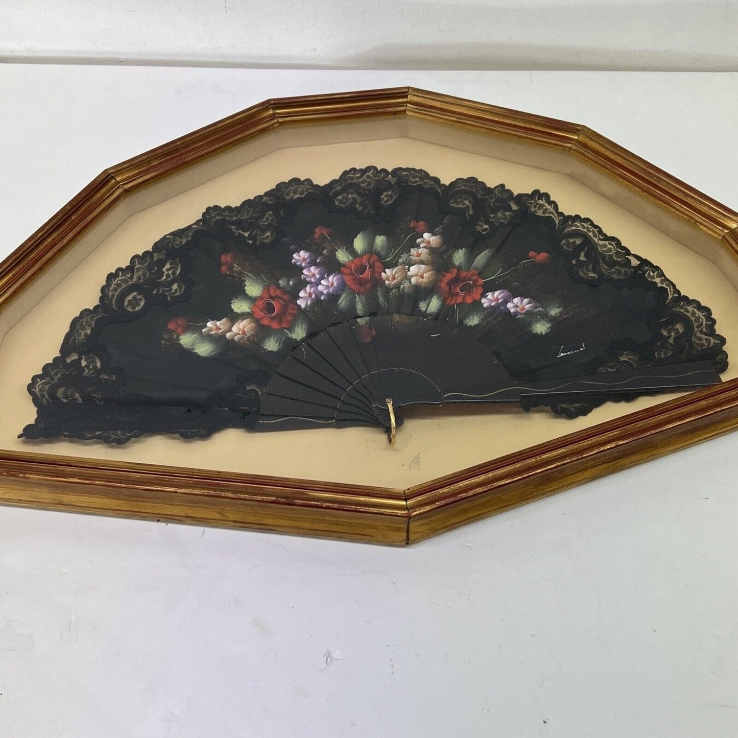 Ventaglio Antico Dipinto e Firmato d'epoca 900 Ventagliera con Cornice in legno Categoria Ventagli