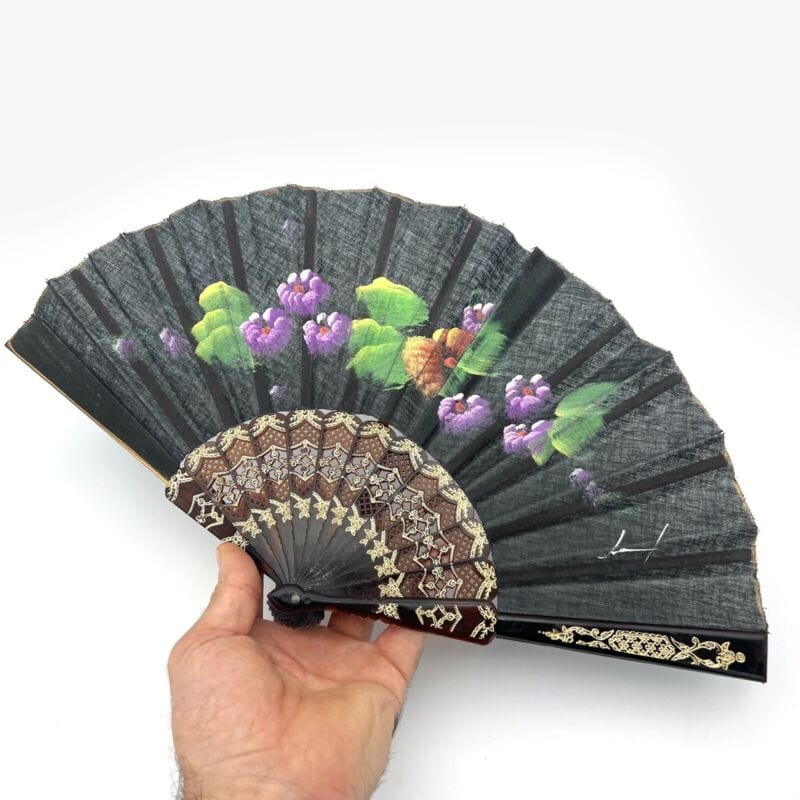 Ventaglio giapponese vintage pieghevole per signora in stoffa dipinto a fiori Categoria Ventagli