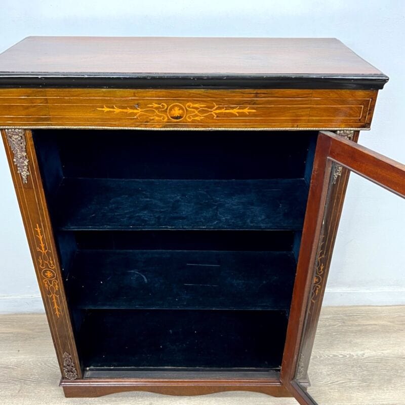 Vetrina Antica Epoca 800 Vetrinetta bassa Cristalliera libreria stile vittoriano Categoria Vetrine