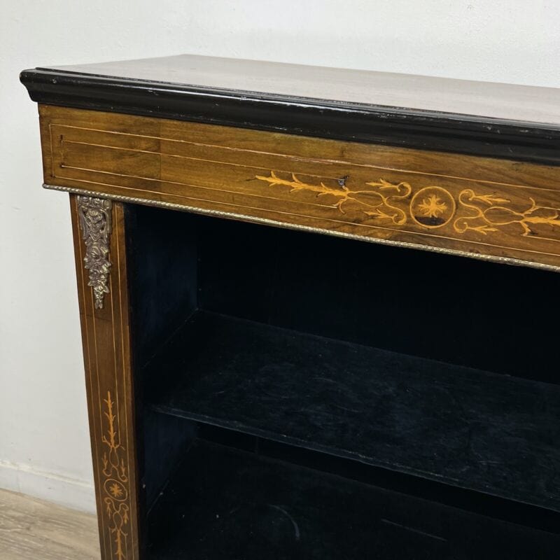 Vetrina Antica Epoca 800 Vetrinetta bassa Cristalliera libreria stile vittoriano Categoria Vetrine