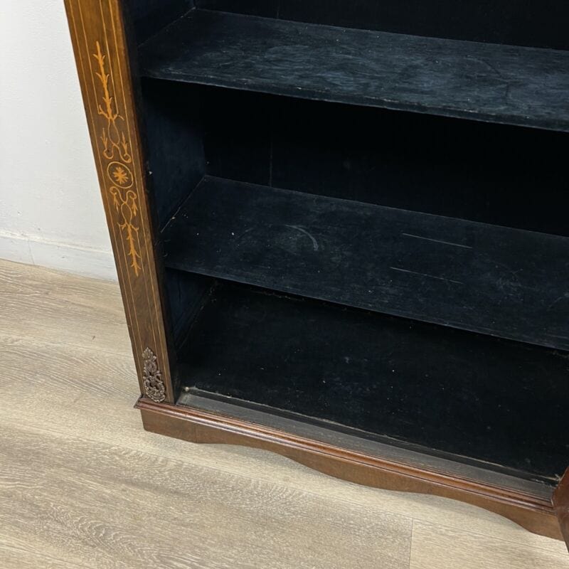Vetrina Antica Epoca 800 Vetrinetta bassa Cristalliera libreria stile vittoriano Categoria Vetrine