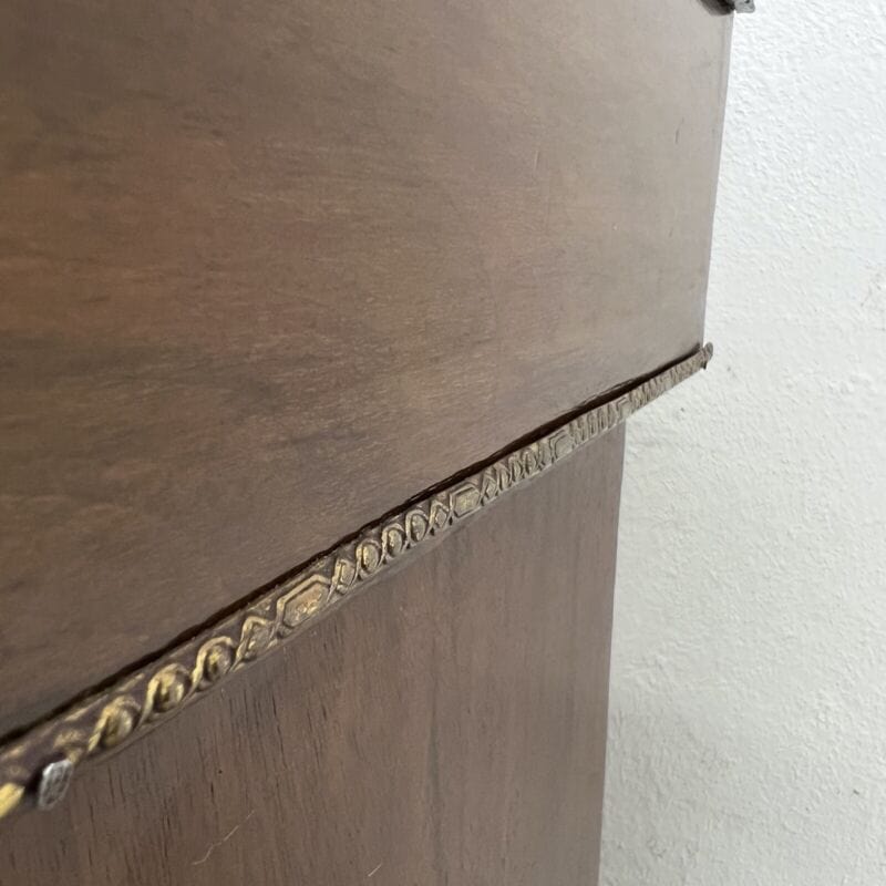 Vetrina Antica Epoca 800 Vetrinetta bassa Cristalliera libreria stile vittoriano Categoria Vetrine