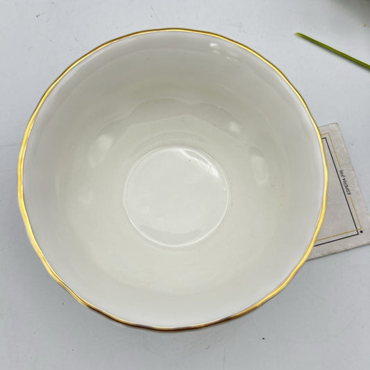 Zuccheriera in porcellana Royal Albert collezione Sweet Violets Violette 1966 Categoria Servizio tazze - Tazze