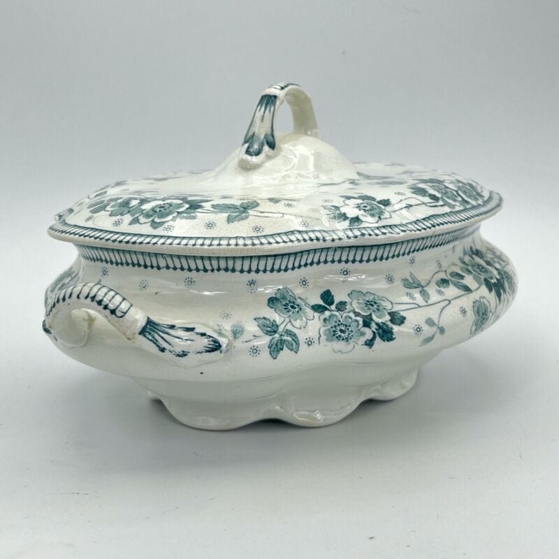 Zuppiera antica inglese in ceramica Legumiera d'epoca Art Nouveau bianca verde Categoria Zuppiere