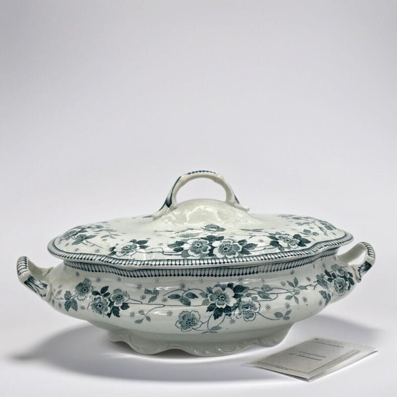 Zuppiera antica inglese in ceramica Legumiera d'epoca Art Nouveau bianca verde Categoria Zuppiere