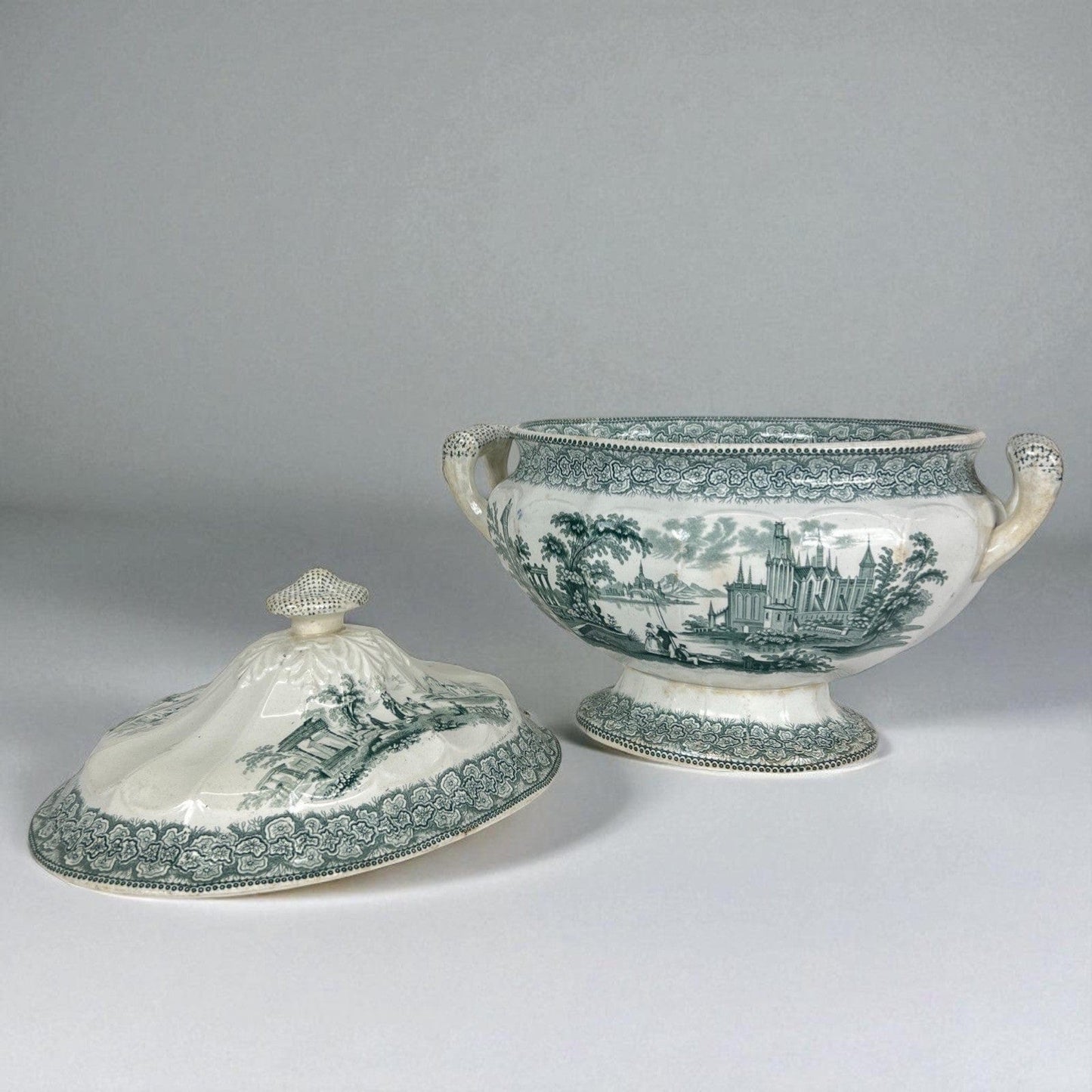 Zuppiera antica inglese in ceramica Legumiera epoca 800 Vittoriana bianca verde Categoria Zuppiere