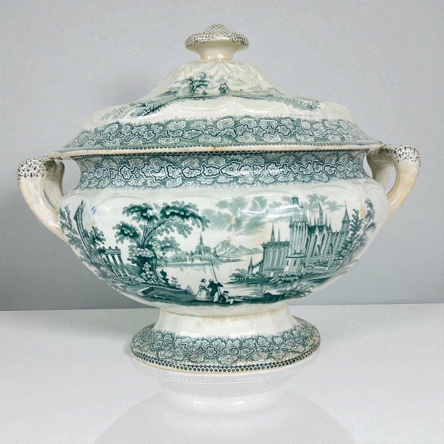 Zuppiera antica inglese in ceramica Legumiera epoca 800 Vittoriana bianca verde Categoria Zuppiere
