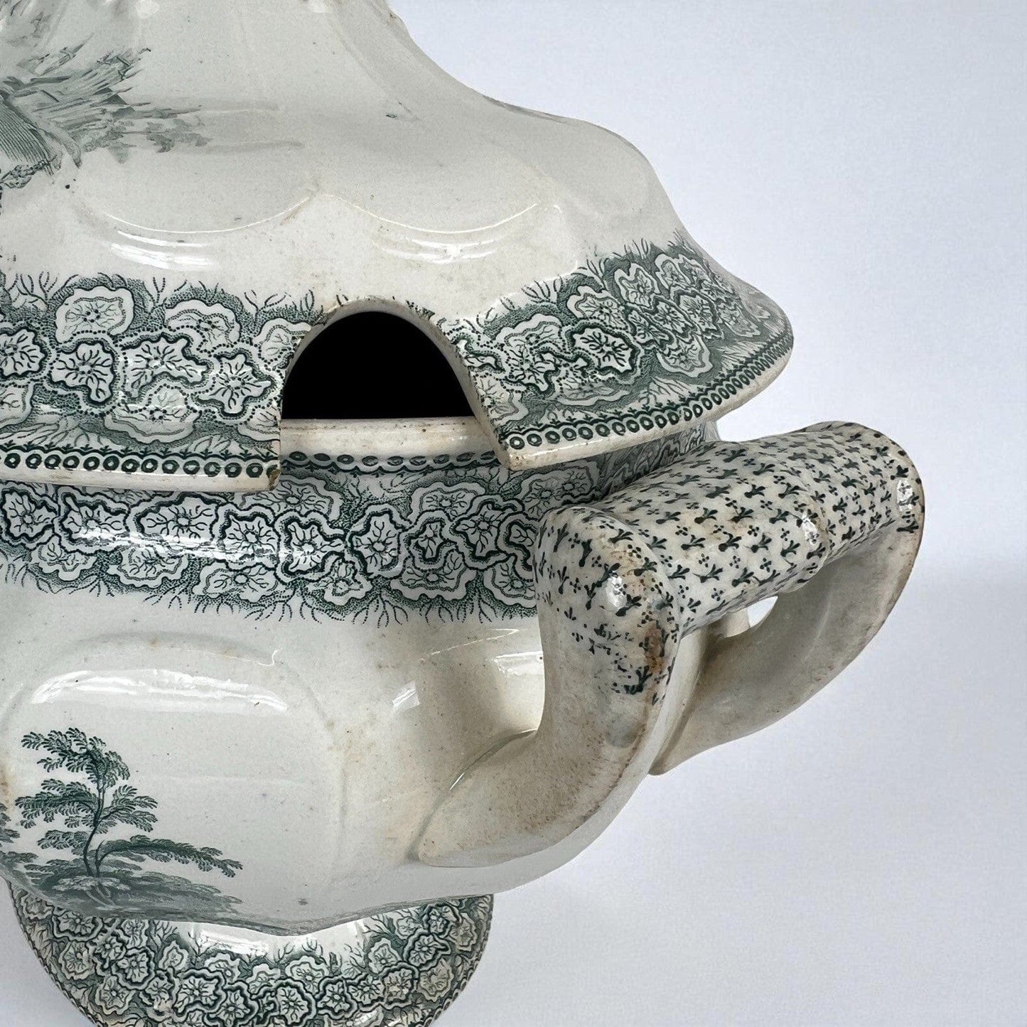 Zuppiera antica inglese in ceramica Legumiera epoca 800 Vittoriana bianca verde Categoria Zuppiere