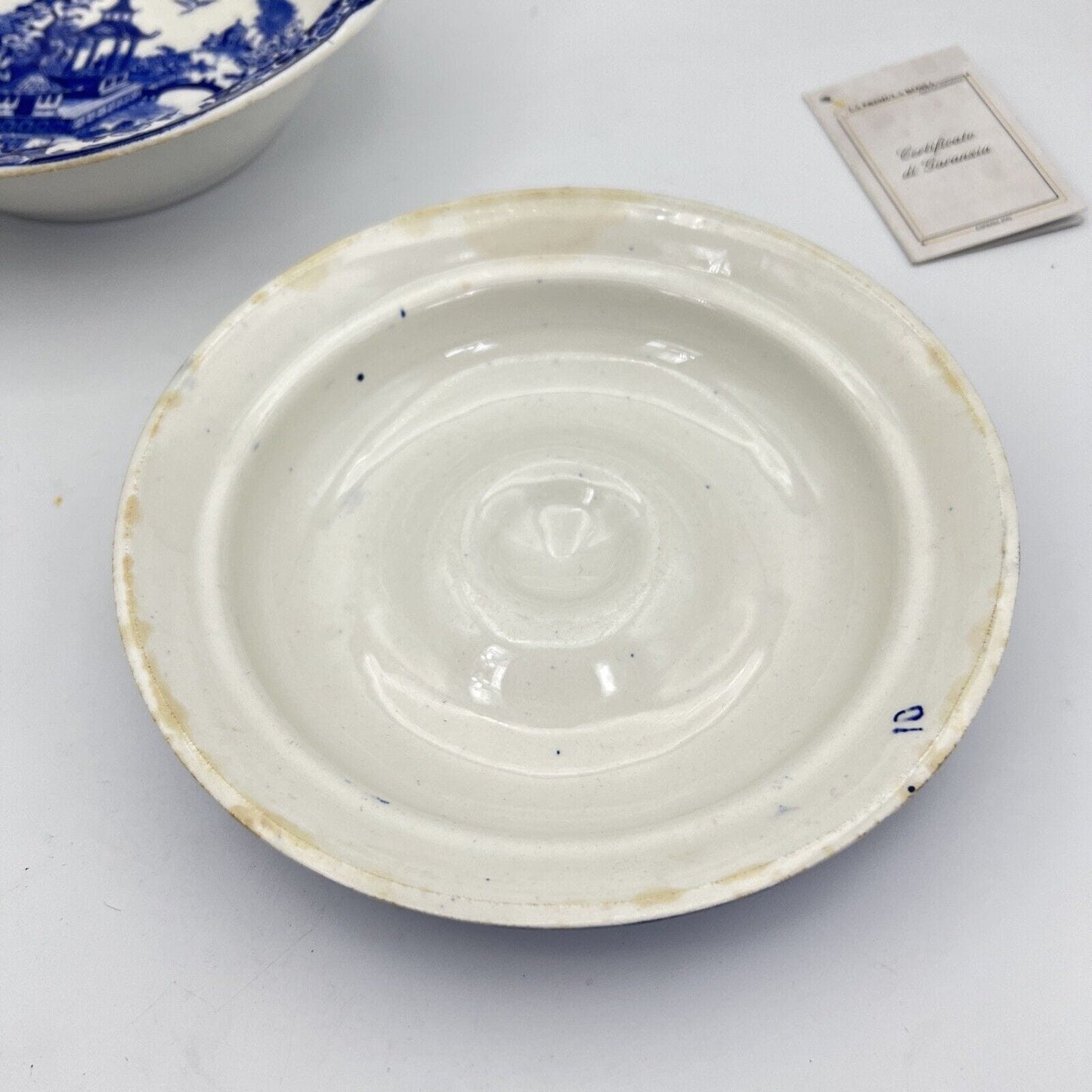 Zuppiera antica inglese in ceramica Legumiera epoca 900 Bianca Blu serie Willow Categoria Zuppiere