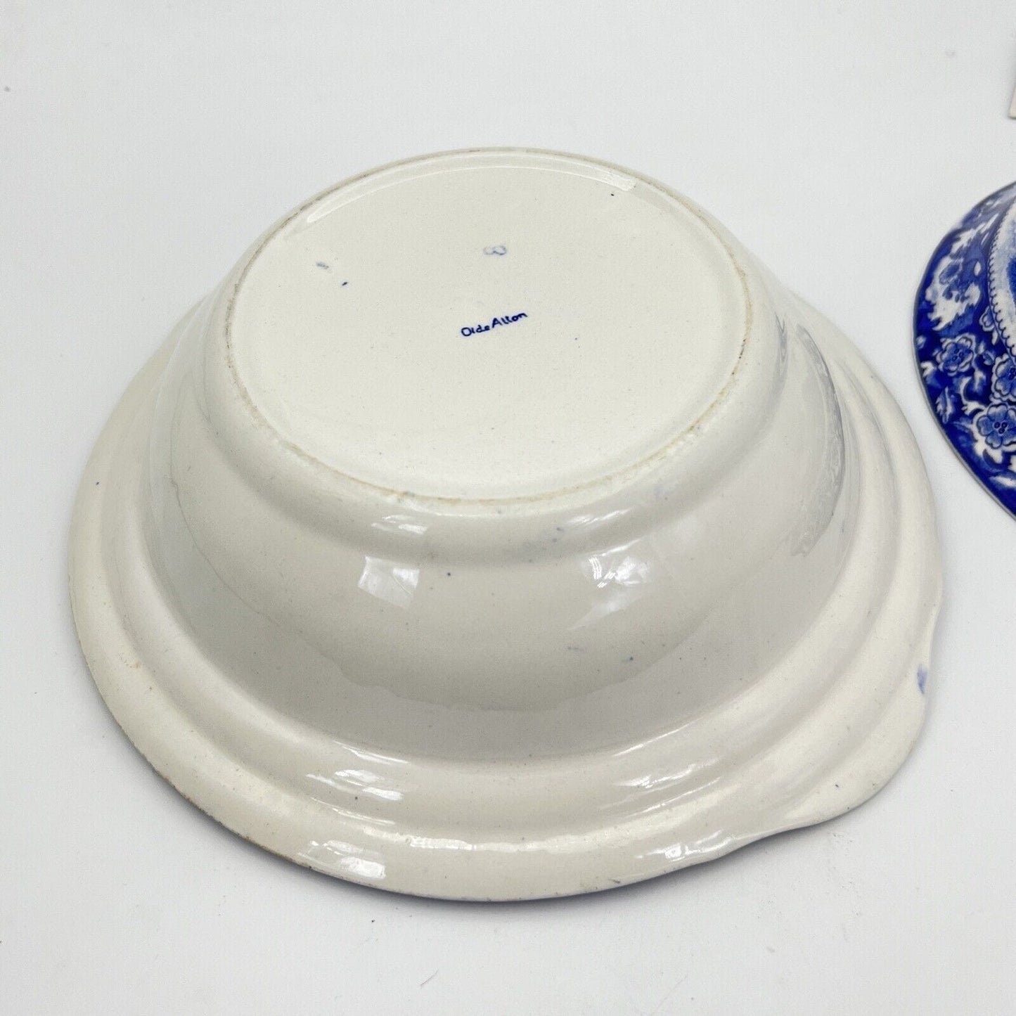 Zuppiera antica inglese in ceramica Legumiera epoca 900 Bianca Blu serie Willow Categoria Zuppiere