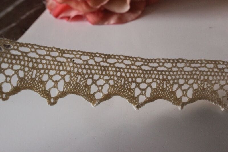 1 MT PIZZO VINTAGE NOTTINGHAM IN COTONE BEIGE MERLETTO PER BORDURA PASSAMANERIA Corredo Pizzi e Tessuti
