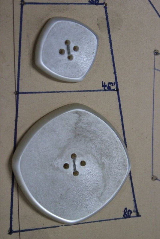 5 MERAVIGLIOSI BOTTONI D'EPOCA RALPH LEWIN / BOTTONE VINTAGE / ENGLISH BUTTONS Bigiotteria & Accessori