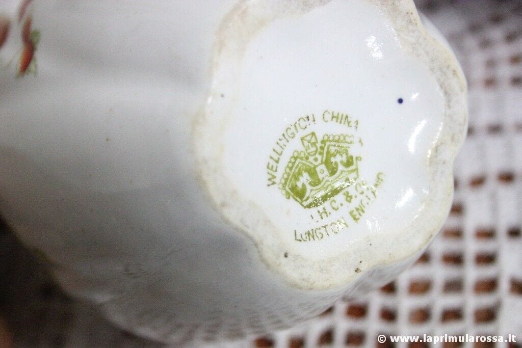 ANTICA BROCCHETTA LATTE  IN PORCELLANA BONE CHINA  BRICCO DECORO FIORI  TAZZA Ceramiche e Porcellane