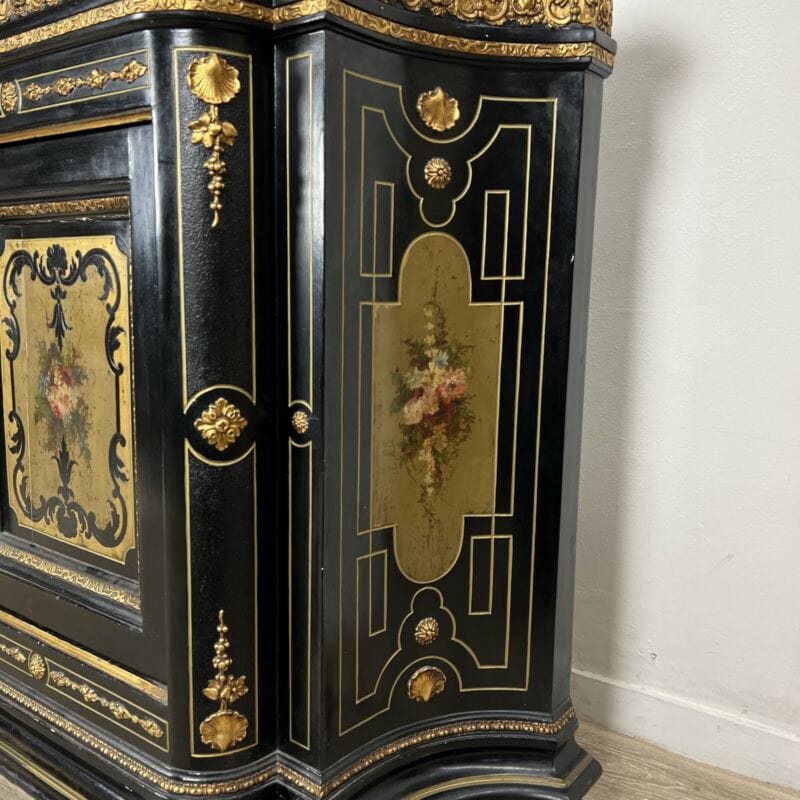 Antica credenza Napoleone III in stile Boulle legno ebanizzato nero e Dipinti Arredamento