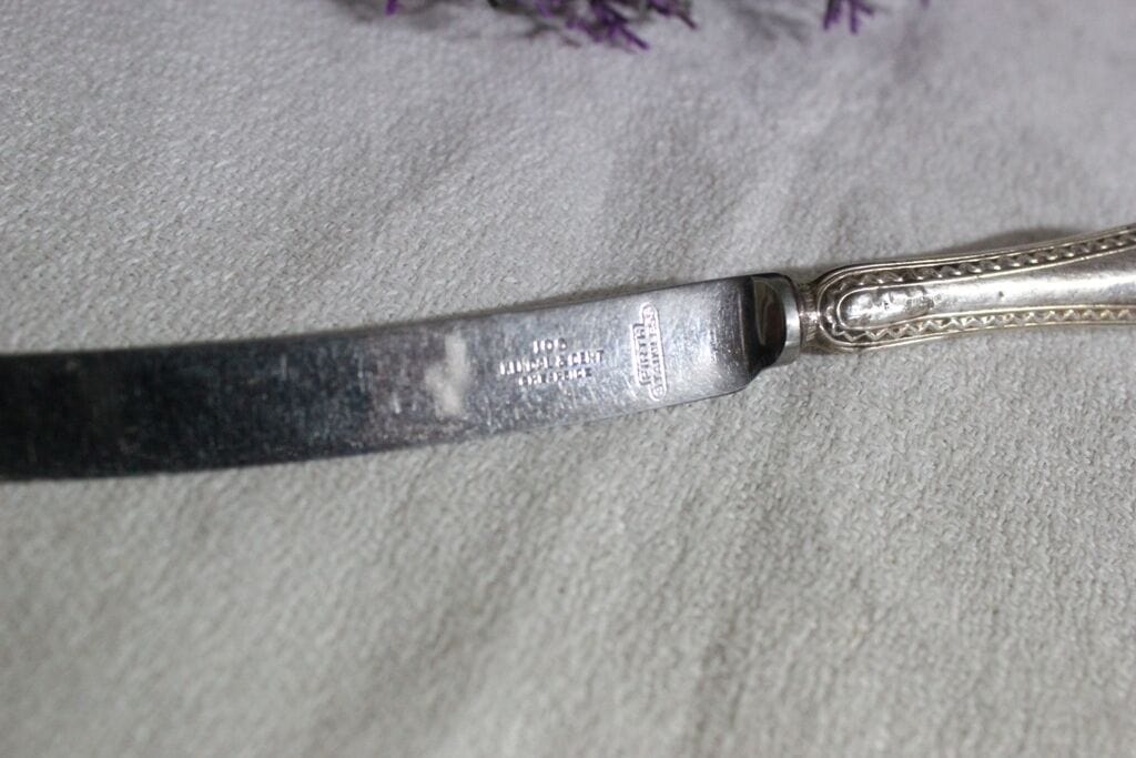 ANTICA POSATA IN ARGENTO STERLING COLTELLO VINTAGE DA BURRO COLTELLINO Sheffield & Argento