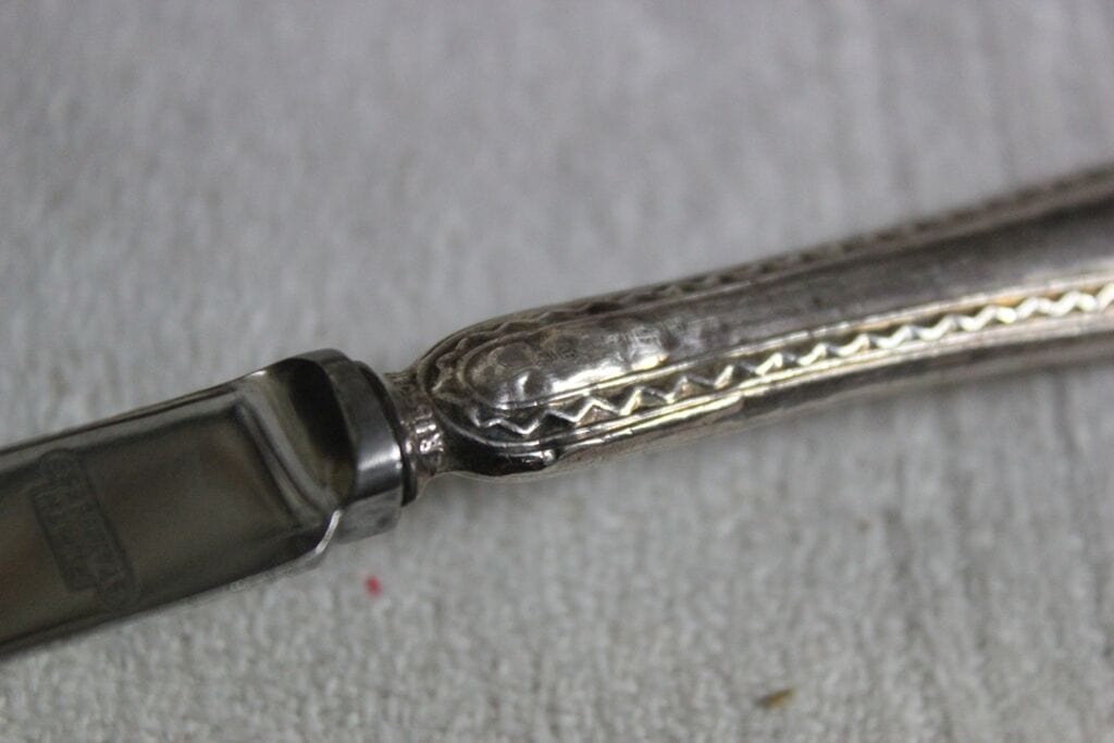 ANTICA POSATA IN ARGENTO STERLING COLTELLO VINTAGE DA BURRO COLTELLINO Sheffield & Argento
