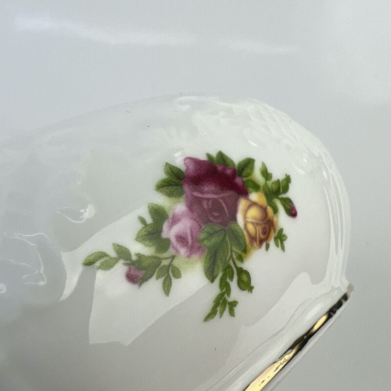 Antica scatola in porcellana Inglese con coperchio a forma di cuore decori rose Ceramiche e Porcellane