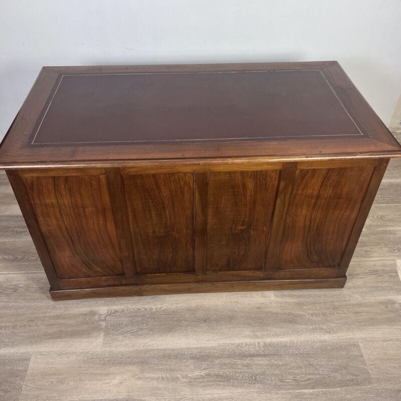 Antica scrivania scrittoio classica tavolo da ufficio in legno con piano pelle Arredamento