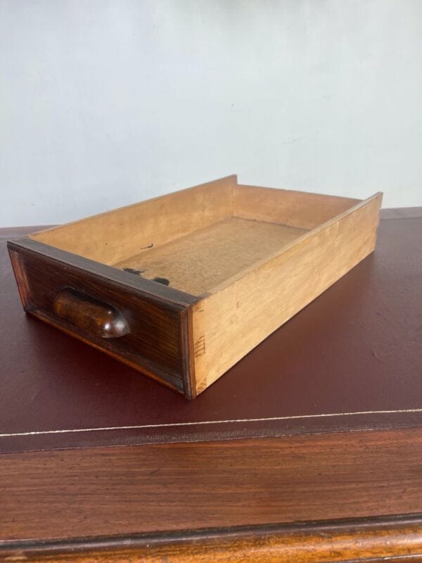 Antica scrivania scrittoio classica tavolo da ufficio in legno con piano pelle Arredamento