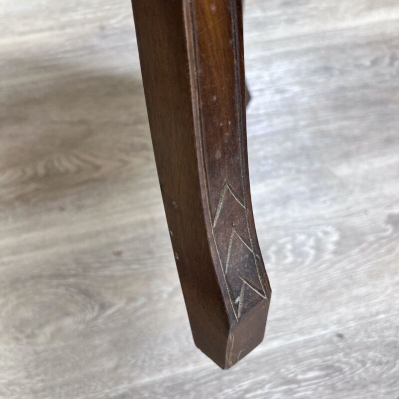 Antica sedia imbottita con braccioli poltrona poltroncina in legno noce vintage Arredamento