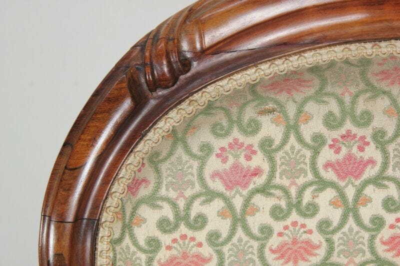 Antica sedia imbottita con braccioli poltrona poltroncina vintage in legno noce Arredamento