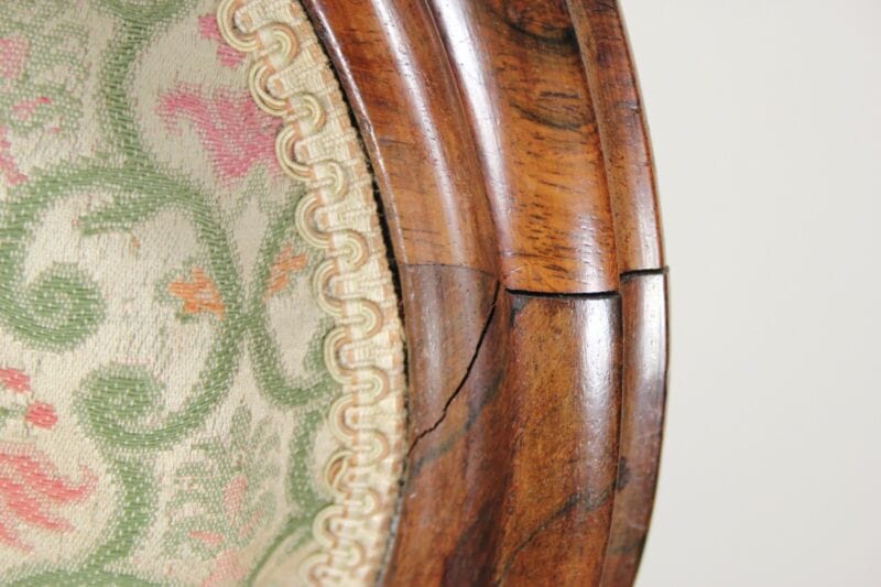 Antica sedia imbottita con braccioli poltrona poltroncina vintage in legno noce Arredamento
