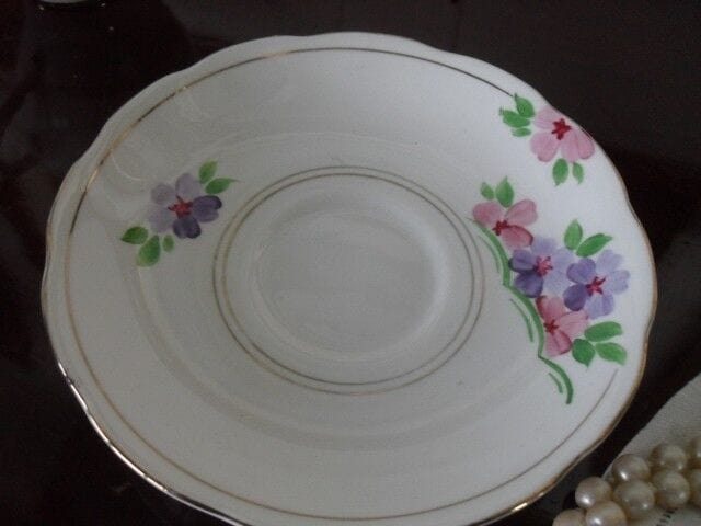 ANTICA TAZZA INGLESE IN PORCELLANA DIPINTA A MANO + PIATTINO DOLCE FIORI Ceramiche e Porcellane