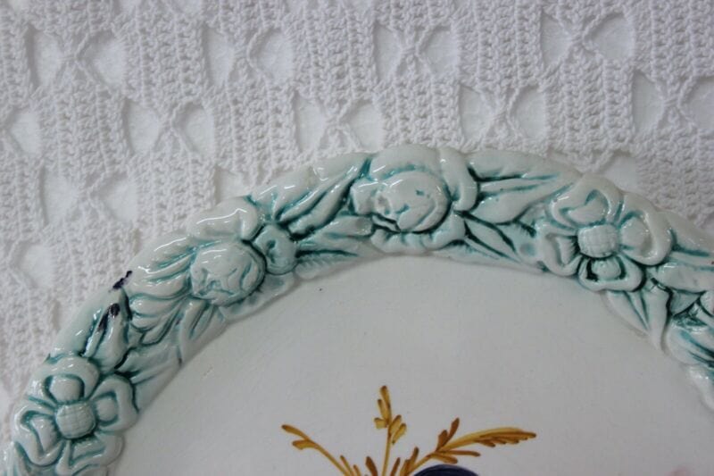 Antico Piatto decorativo vintage in ceramica da appendere a muro frutti Prugne Ceramiche e Porcellane