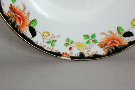 Antico piatto inglese in porcellana bordo decorato da collezione muro epoca 900 Ceramiche e Porcellane
