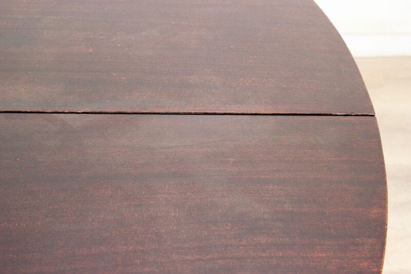 Antico tavolo allungabile da pranzo rotondo in legno di mogano epoca 800 America Arredamento