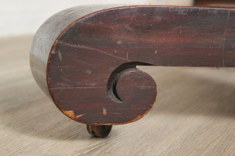 Antico tavolo allungabile da pranzo rotondo in legno di mogano epoca 800 America Arredamento