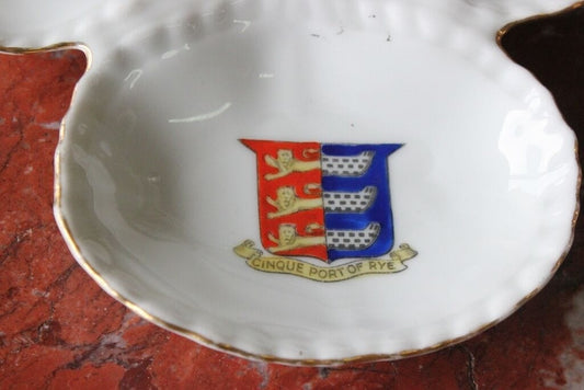 ANTIPASTIERA VINTAGE IN PORCELLANA STEMMA SOUVENIR CINQUE PORT OF RYE BOWL Ceramiche e Porcellane
