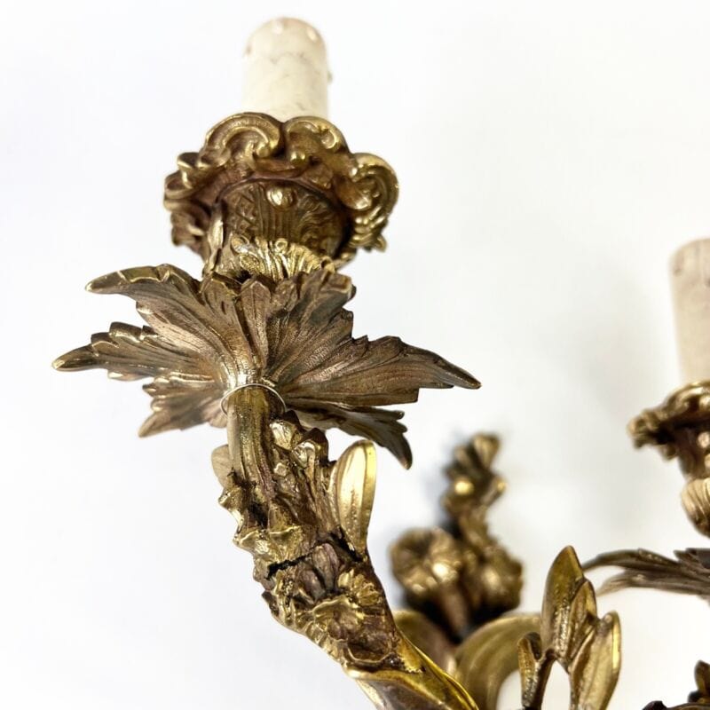 Applique antico stile Luigi XV in bronzo a quattro fiamme luci Lampada da parete Lampade Appliques