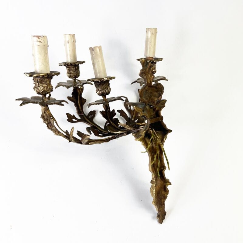 Applique antico stile Luigi XV in bronzo a quattro fiamme luci Lampada da parete Lampade Appliques