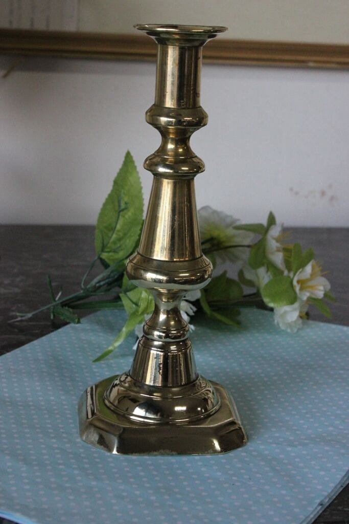 CANDELIERE D'EPOCA IN OTTONE VECCHIO CANDELABRO PORTACANDELA H 22 CANDELABRO Ottone