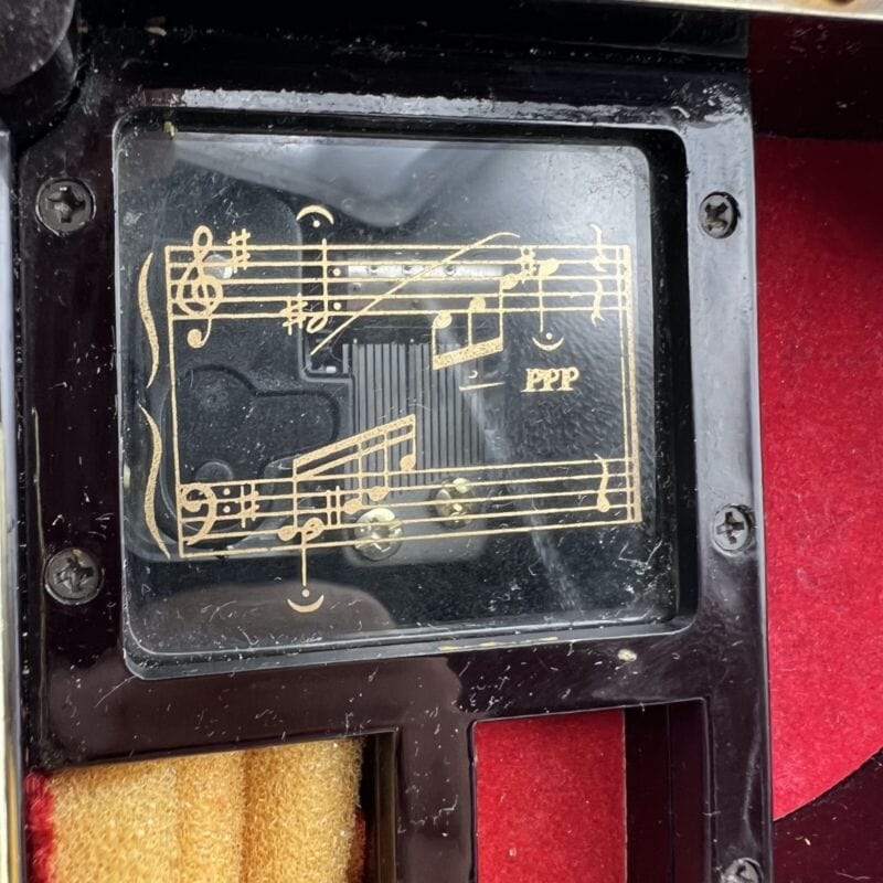Carillon vintage antico nero pianoforte a coda musica melodia MEMORY music box Carillon