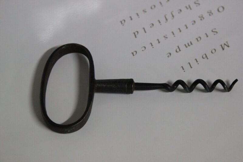 CAVATAPPI ANTICO IN FERRO TIRE BOUCHON ANCIEN OLD CORKSCREW Cavatappi