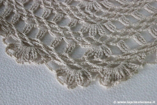 CENTRINO VINTAGE IN COTONE ECRU' A ROMBO CENTRO AD UNCINETTO ANNI '70 cm 35x27 Corredo Pizzi e Tessuti