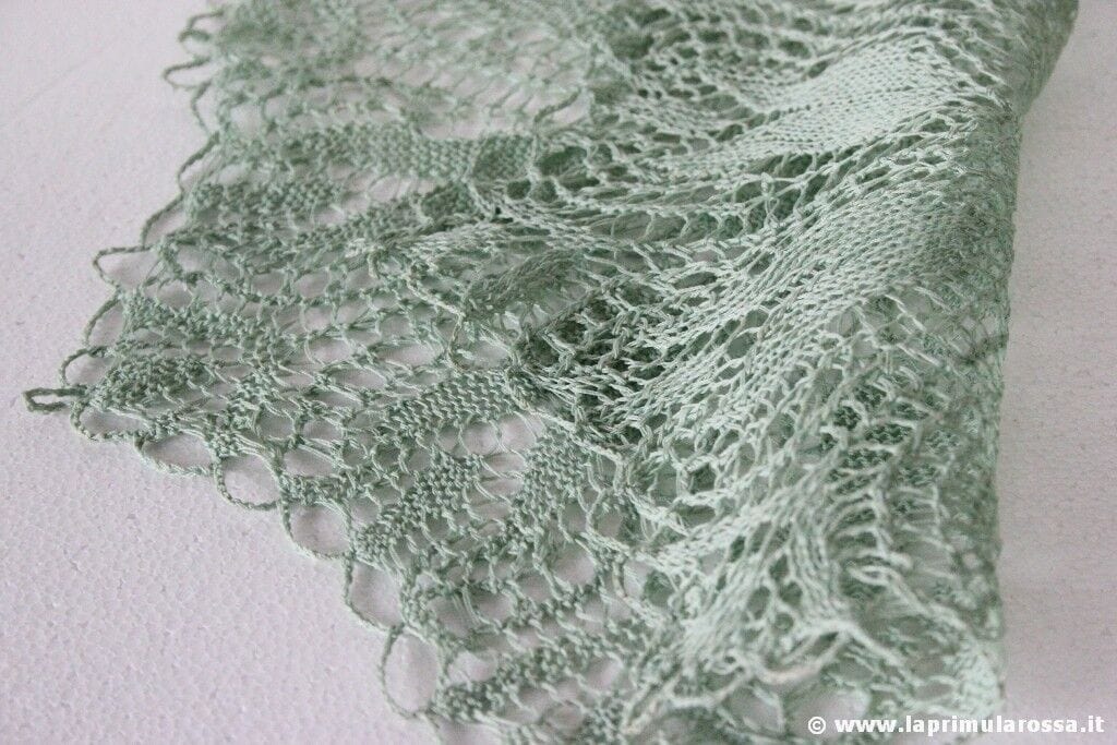 CENTRINO VINTAGE IN FILO COTONE VERDE LAVORATO A MANO AI FERRI d.cm 30 - CENTRO Corredo Pizzi e Tessuti