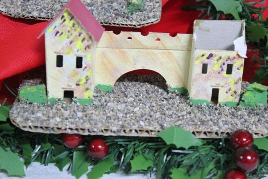 CINQUE CASETTE VINTAGE IN CARTONE / ADDOBBI E DECORAZIONE DI NATALE / CASA Other