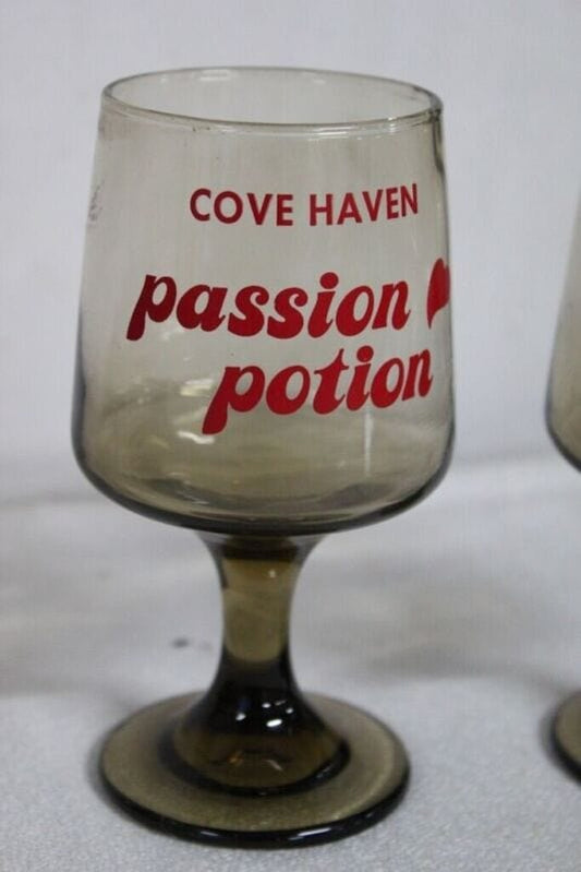 COPPIA BICCHIERI VINTAGE IN VETRO FUME PAIR VINTAGE PASSION POTION WINE GLASSES Vintage