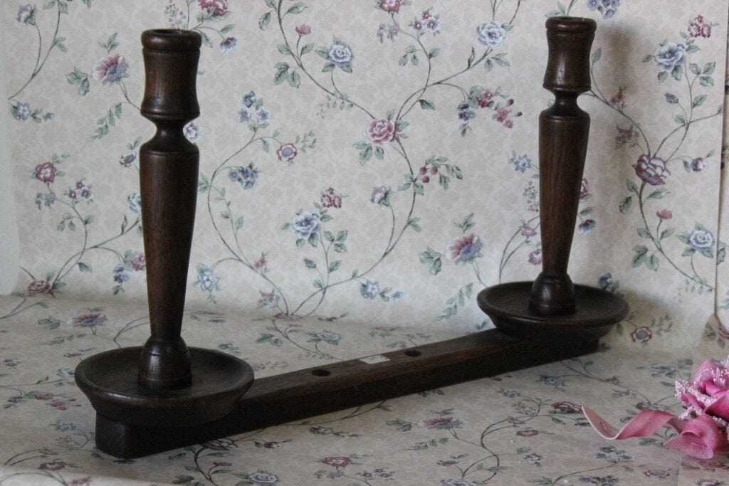 COPPIA DI CANDELIERI ANTICHI IN LEGNO - PORTACANDELA D'EPOCA - CANDELABRO Complementi d'arredo