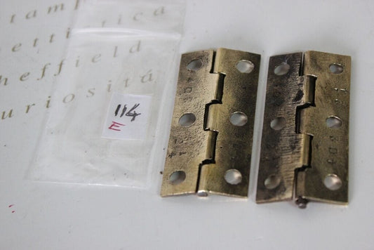 COPPIA DI CERNIERE PIATTE ANTICHE IN OTTONE PER MOBILE - FERRAMENTA D'EPOCA Restauro