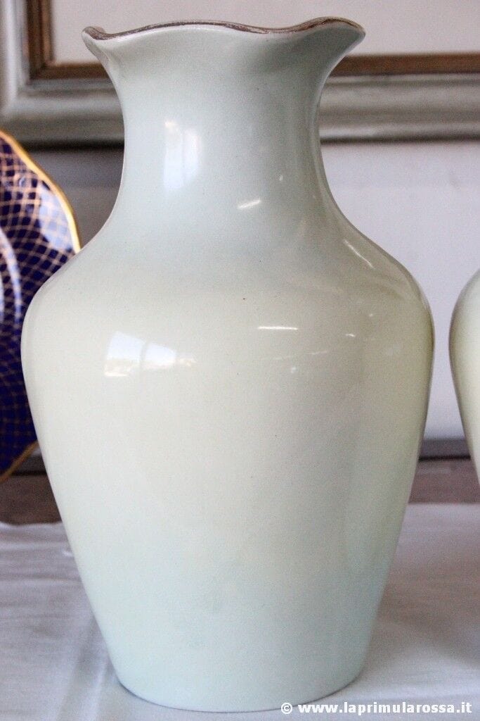 COPPIA DI VASI D'EPOCA IN CERAMICA H CM 25 VASO ANTICO CON DECORO A FIORI Ceramiche e Porcellane