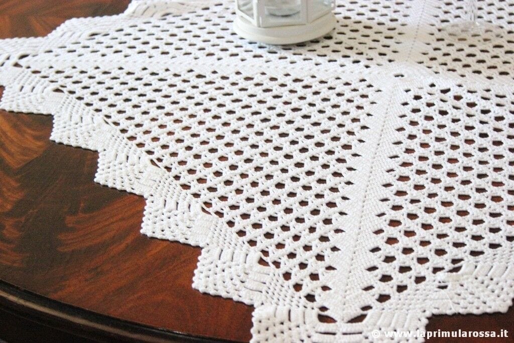 COPRITAVOLA VINTAGE IN COTONE LAVORATO UNCINETTO 75x75 HANDMADE CROCHED TABLEMAT Corredo Pizzi e Tessuti